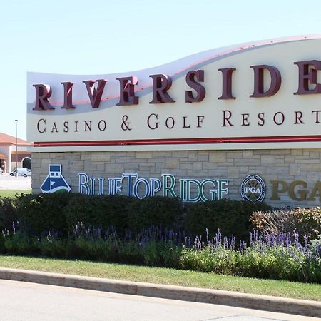 Riverside Casino & Golf Resort Екстериор снимка