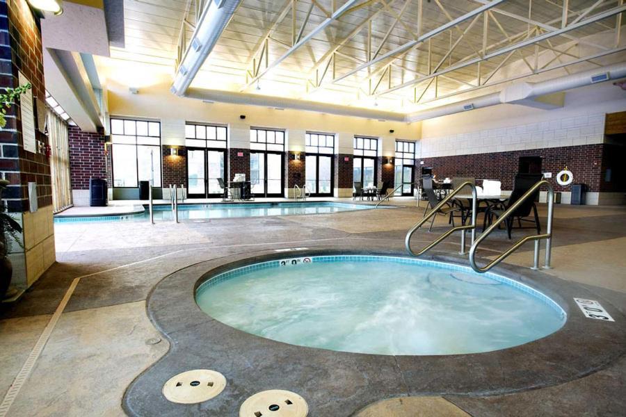 Riverside Casino & Golf Resort Екстериор снимка